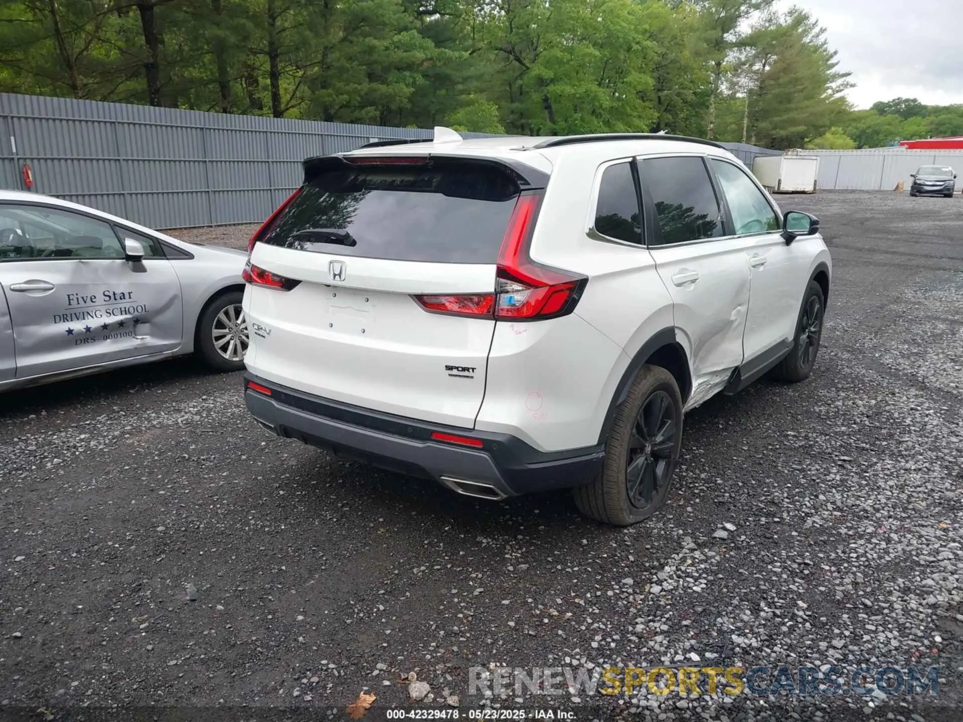 4 fotografías del automóvil dañado 5J6RS6H95SL009344 HONDA CR-V HYBRID 2025