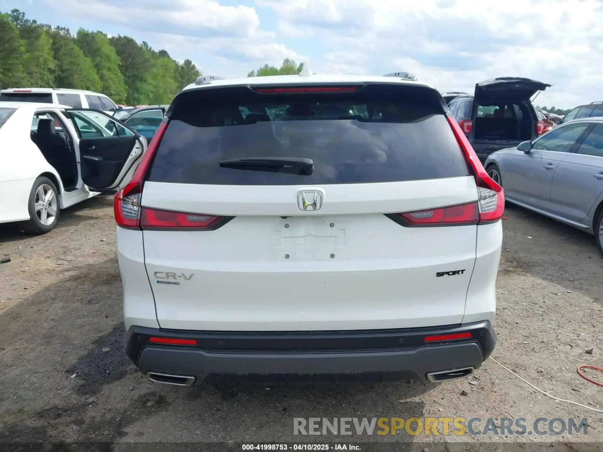 15 fotografías del automóvil dañado 7FARS5H87SE011918 HONDA CR-V HYBRID 2025