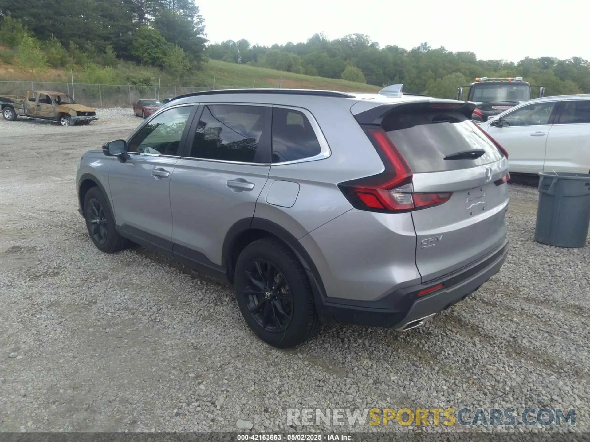 3 fotografías del automóvil dañado 7FARS6H83SE038362 HONDA CR-V HYBRID 2025