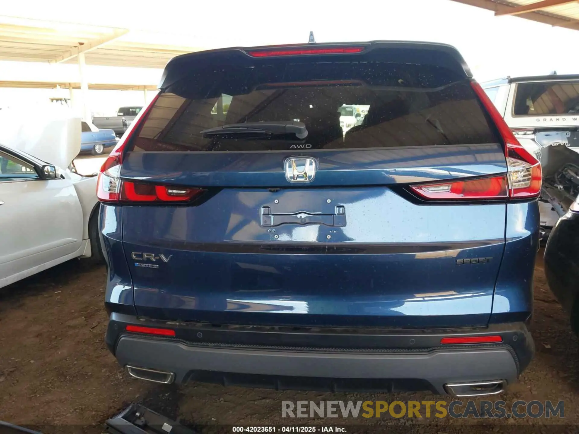 15 fotografías del automóvil dañado 7FARS6H84SE004902 HONDA CR-V HYBRID 2025