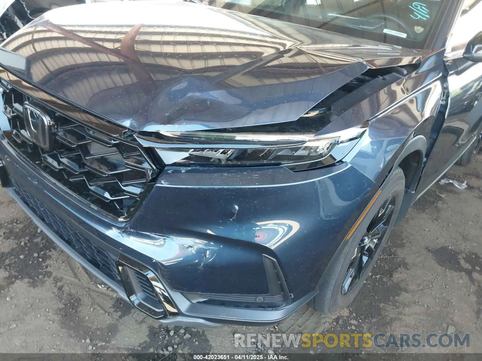 6 fotografías del automóvil dañado 7FARS6H84SE004902 HONDA CR-V HYBRID 2025