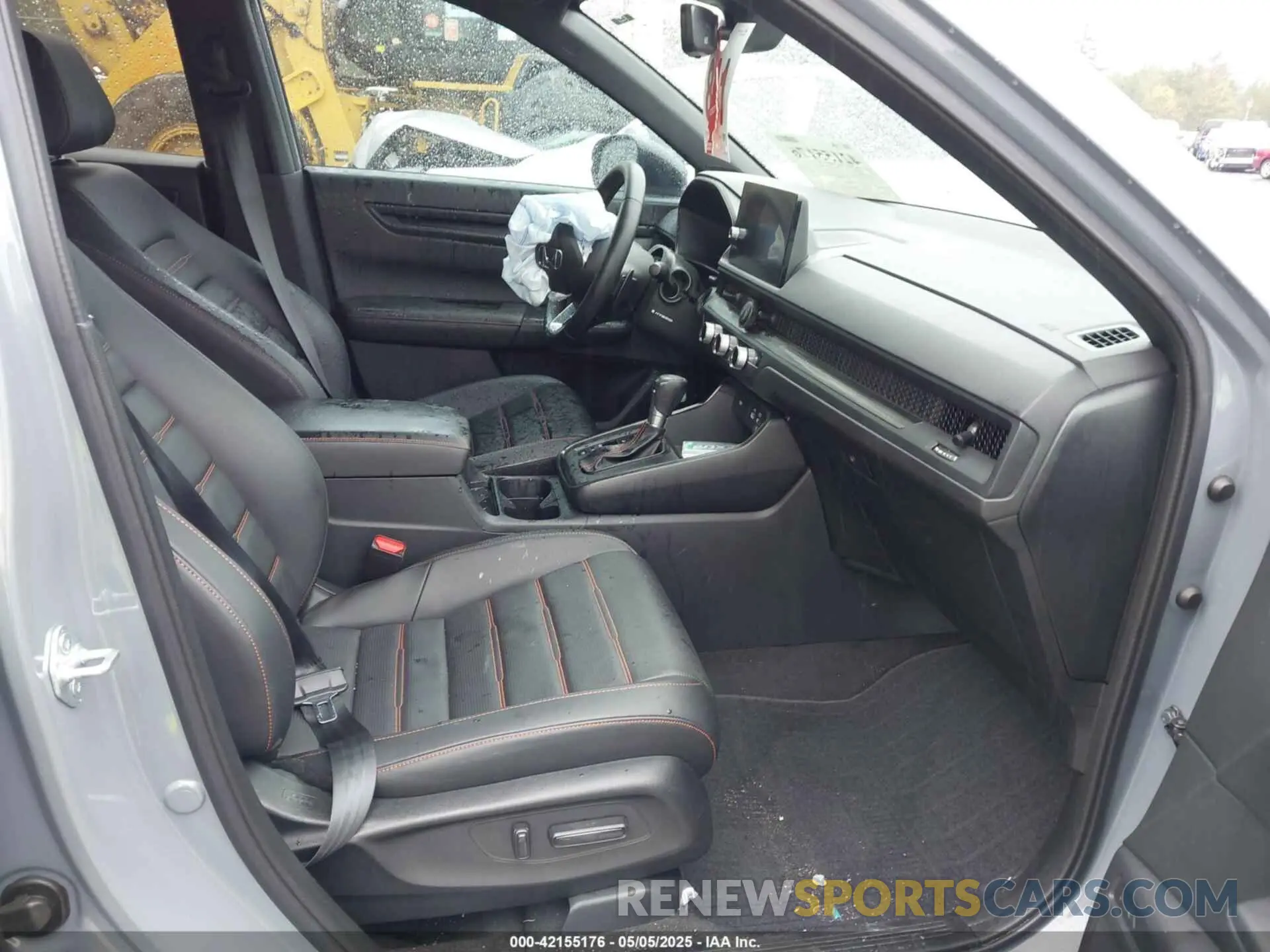 5 fotografías del automóvil dañado 7FARS6H85SE035382 HONDA CR-V HYBRID 2025