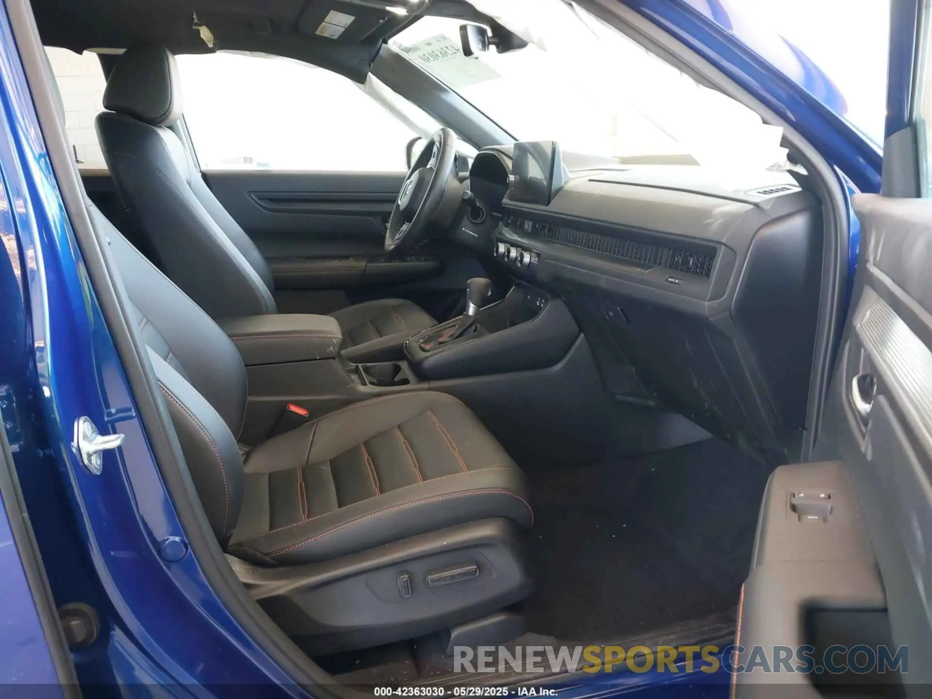 5 fotografías del automóvil dañado 7FARS6H8XSE007142 HONDA CR-V HYBRID 2025