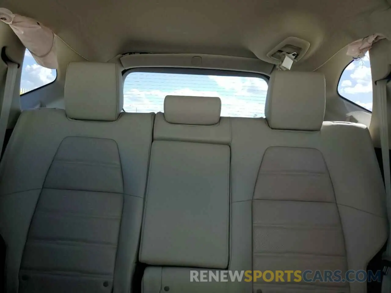 10 fotografías del automóvil dañado 5J6RW1H90JL014120 HONDA CRV 2018