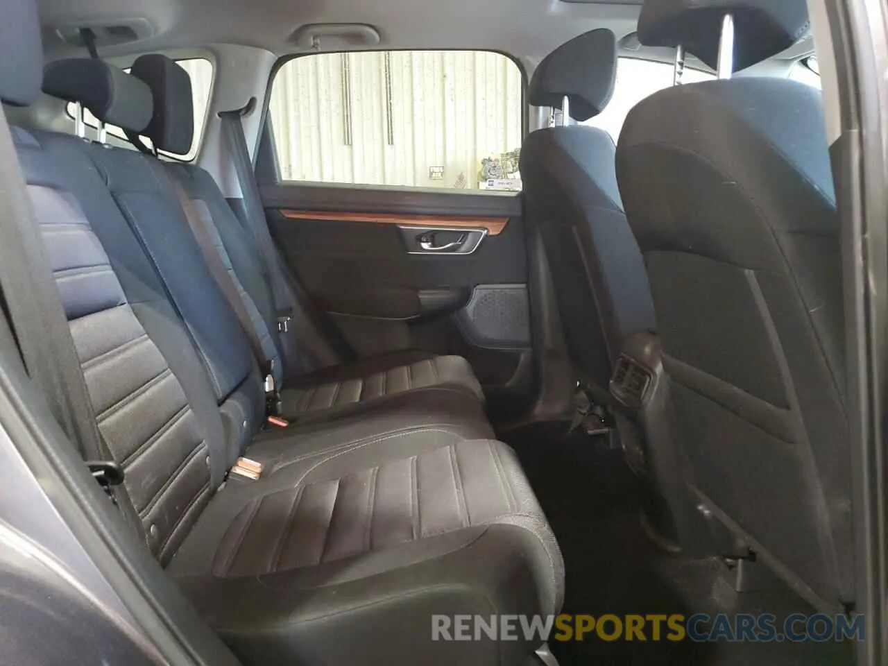 11 fotografías del automóvil dañado 2HKRW2H50KH630477 HONDA CRV 2019