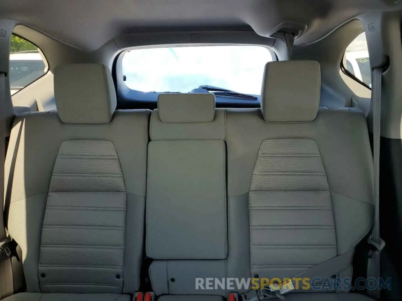 10 fotografías del automóvil dañado 2HKRW2H52KH662962 HONDA CRV 2019