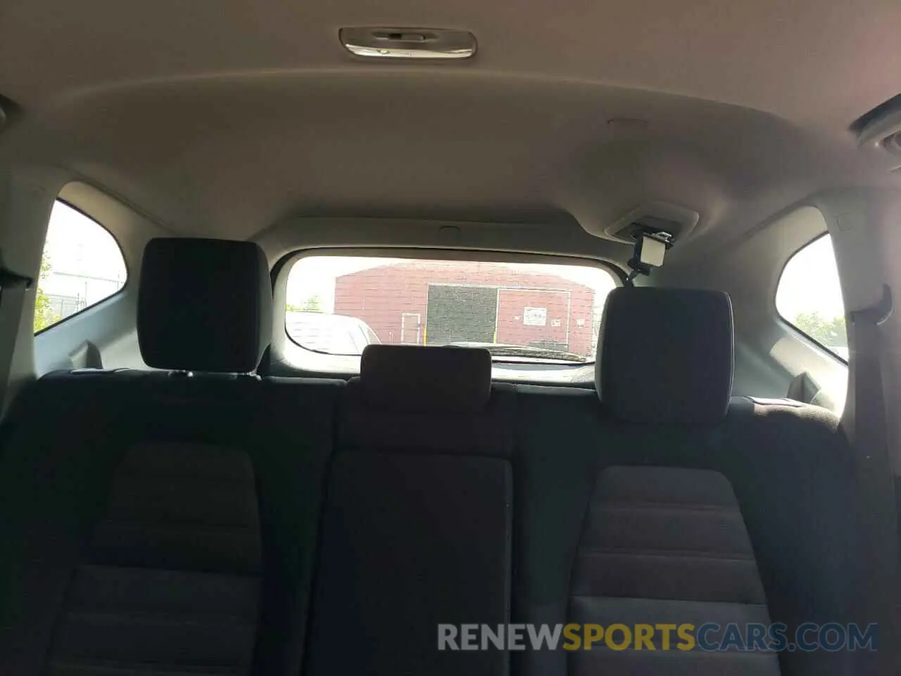 10 fotografías del automóvil dañado 2HKRW2H54KH143685 HONDA CRV 2019
