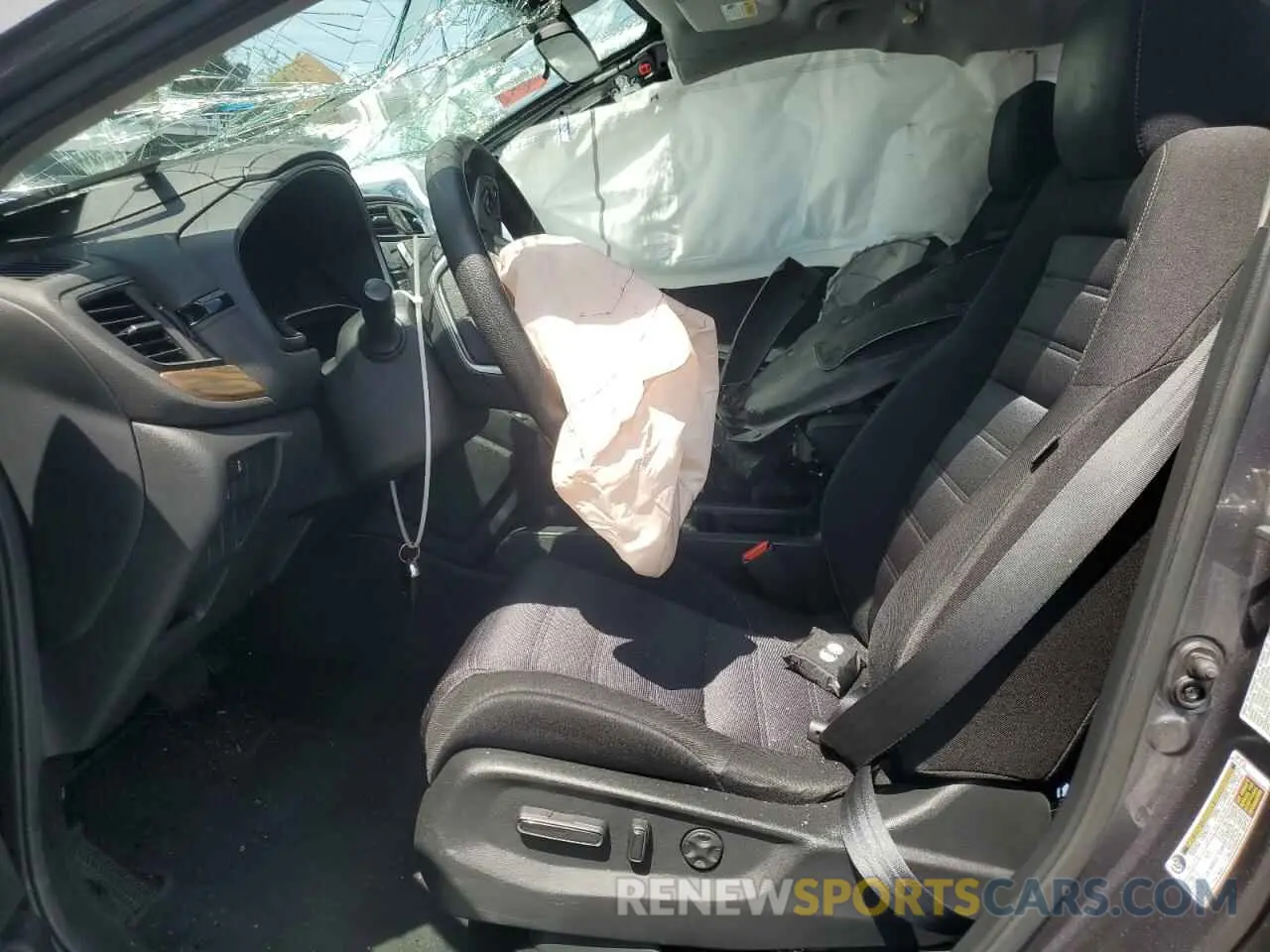 7 fotografías del automóvil dañado 2HKRW2H56KH675794 HONDA CRV 2019