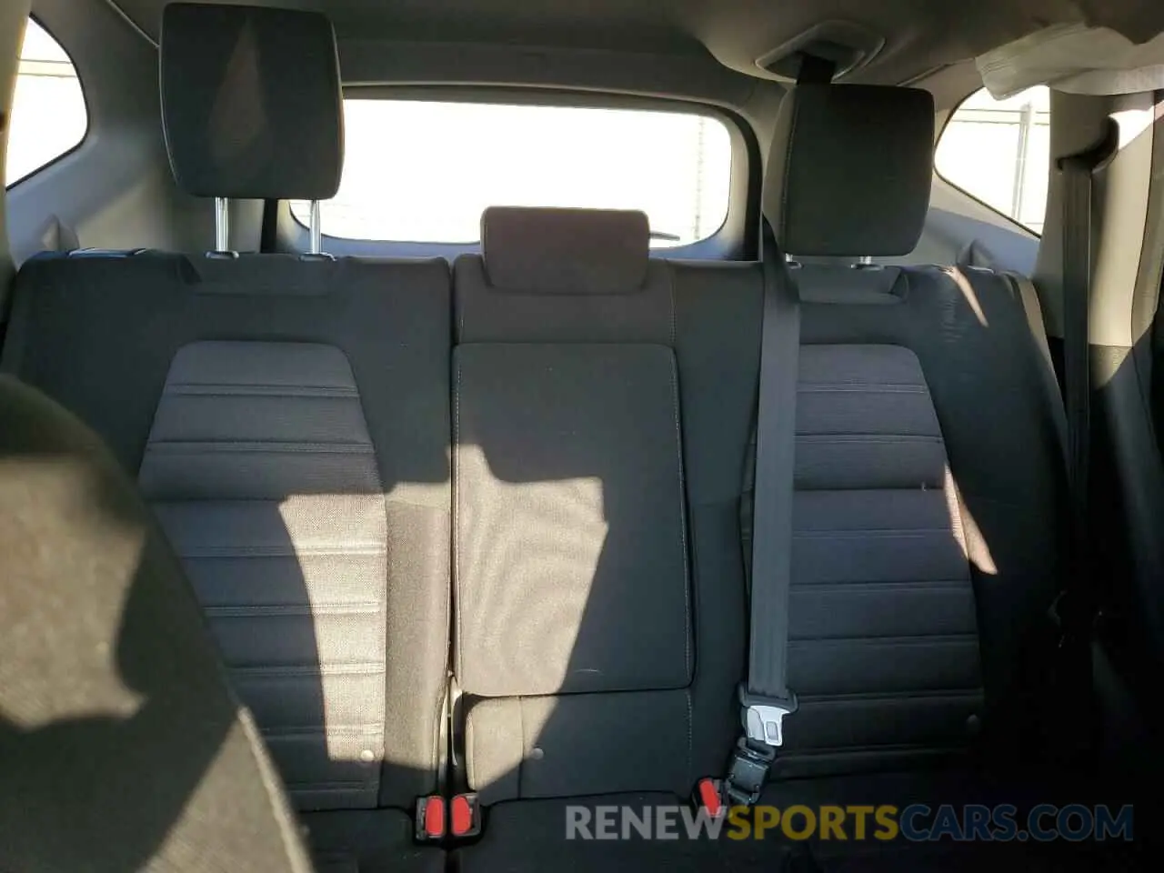 10 fotografías del automóvil dañado 2HKRW2H58KH675800 HONDA CRV 2019