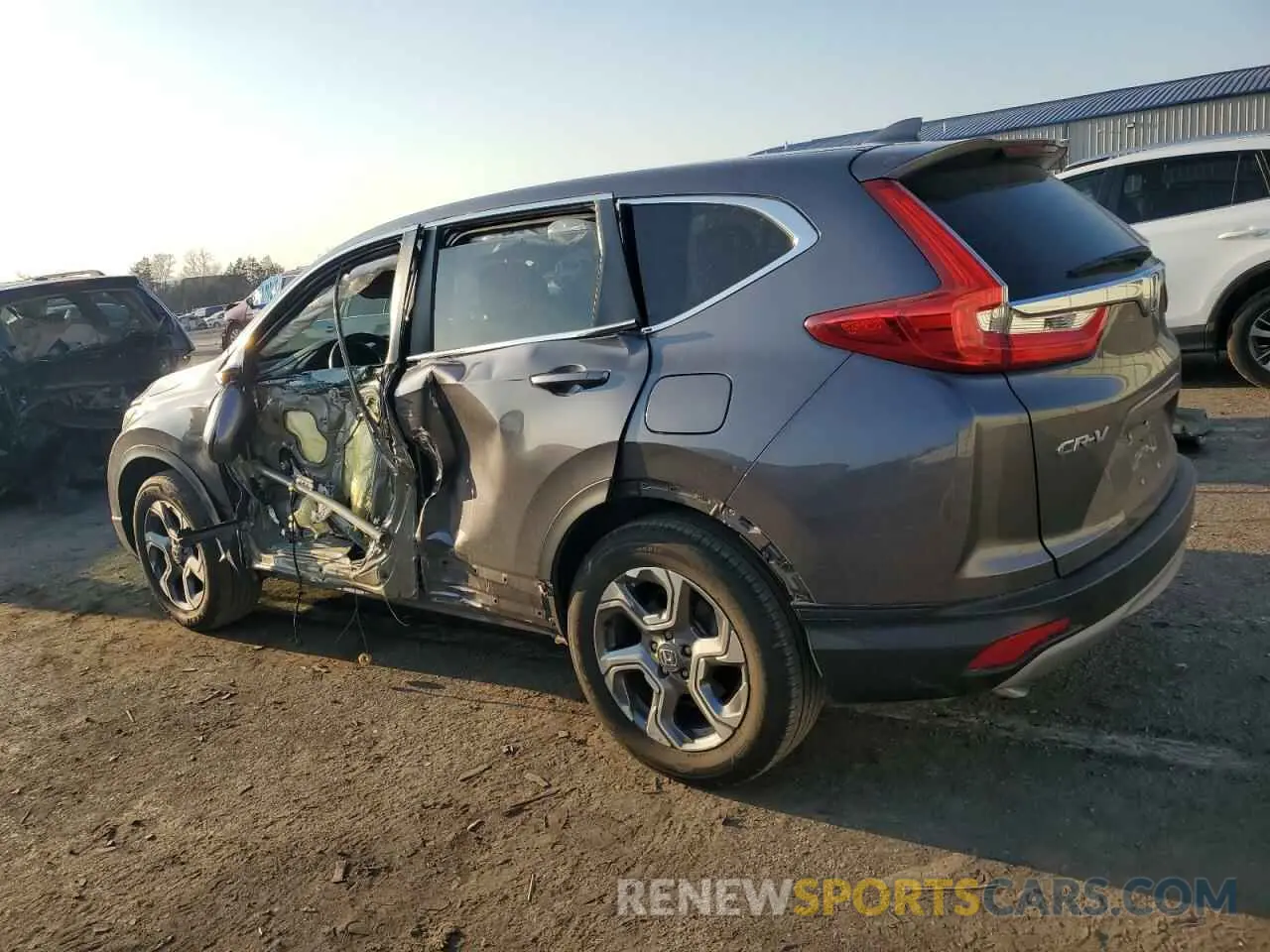 2 fotografías del automóvil dañado 2HKRW2H58KH675800 HONDA CRV 2019