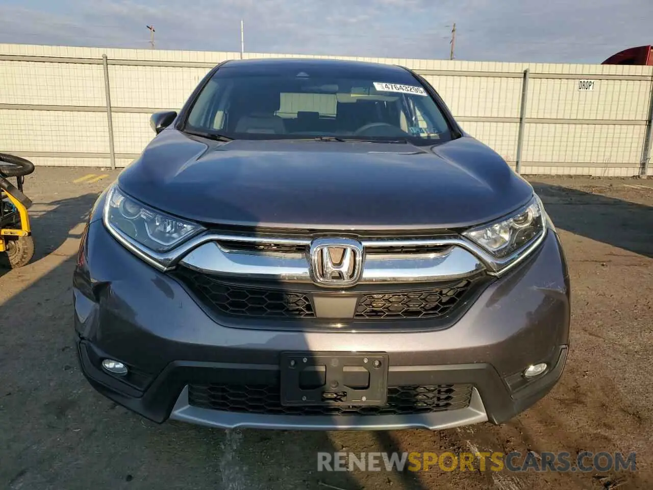 5 fotografías del automóvil dañado 2HKRW2H58KH675800 HONDA CRV 2019