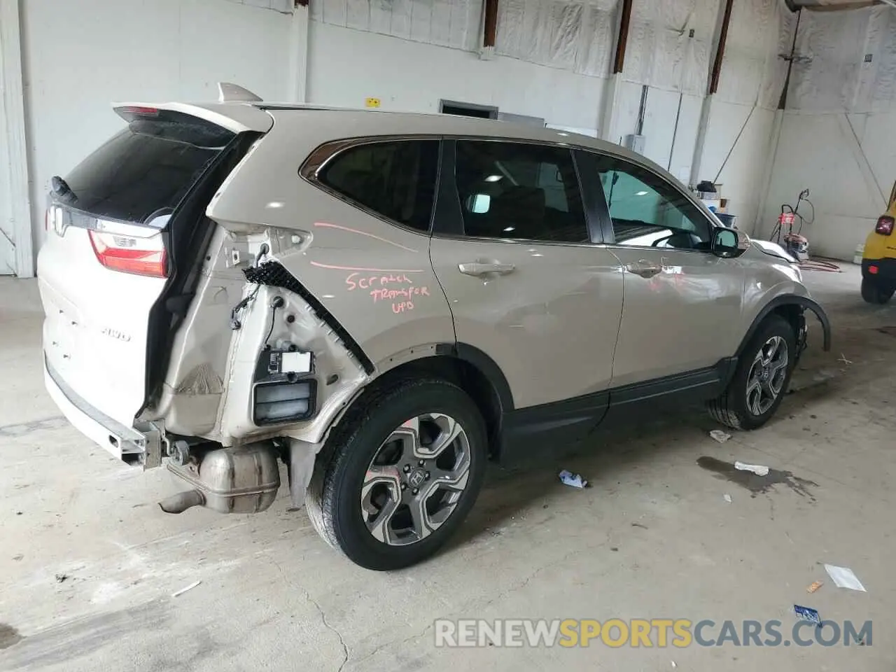 3 fotografías del automóvil dañado 2HKRW2H85KH641016 HONDA CRV 2019