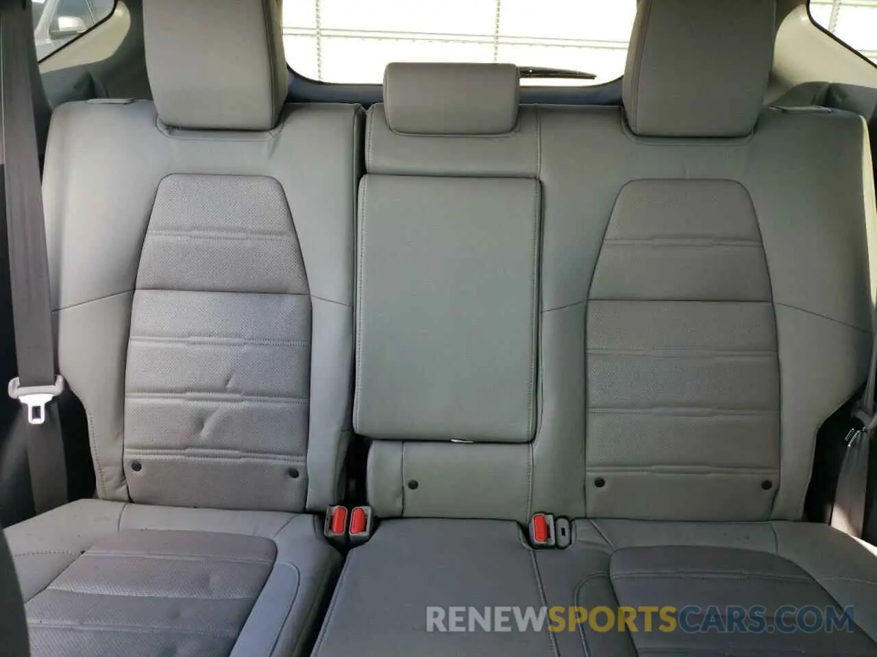 10 fotografías del automóvil dañado 2HKRW2H85KH653067 HONDA CRV 2019
