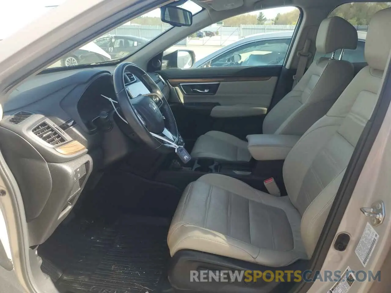 7 fotografías del automóvil dañado 2HKRW2H89KH612909 HONDA CRV 2019