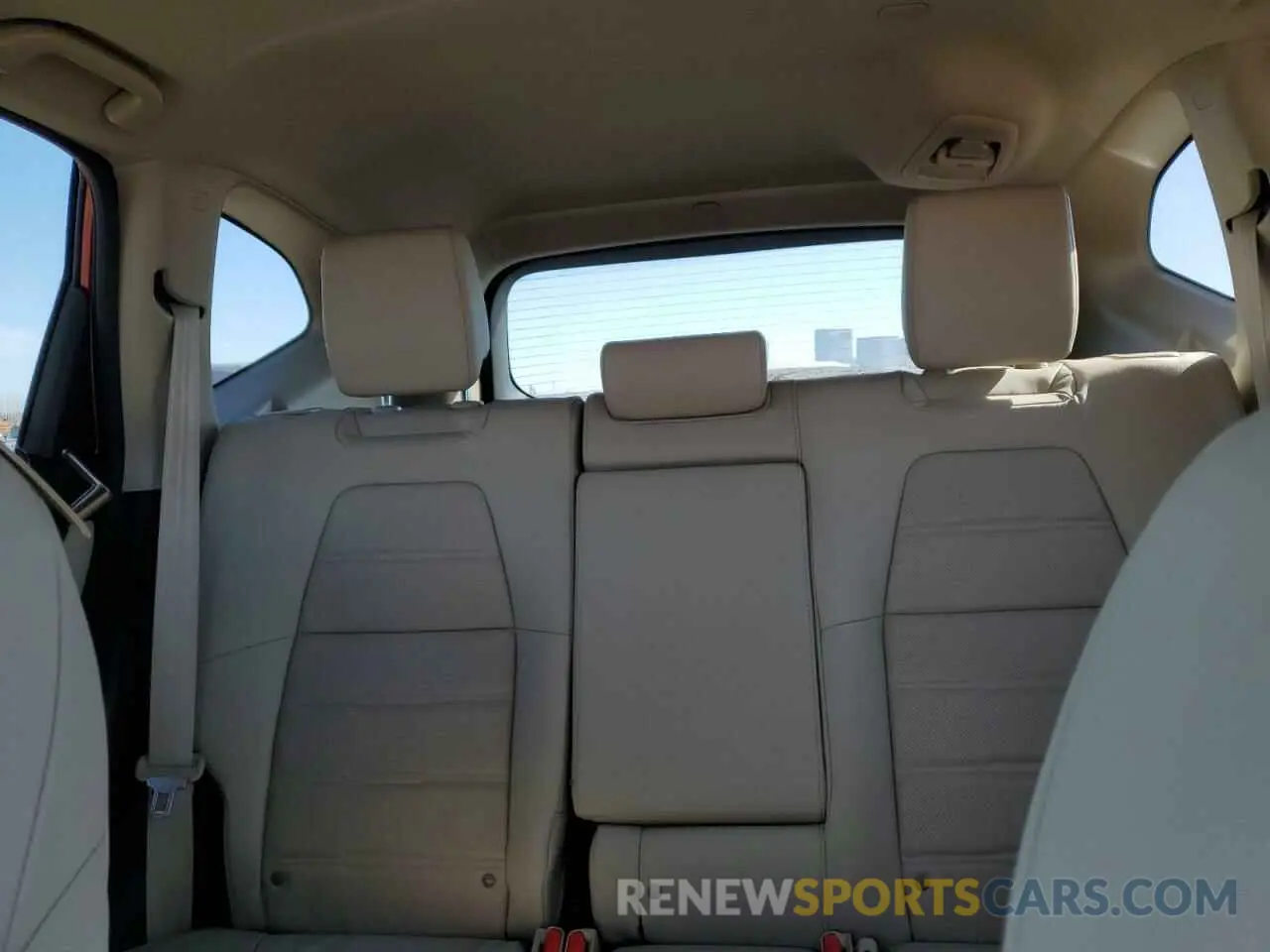 10 fotografías del automóvil dañado 2HKRW2H94KH606489 HONDA CRV 2019
