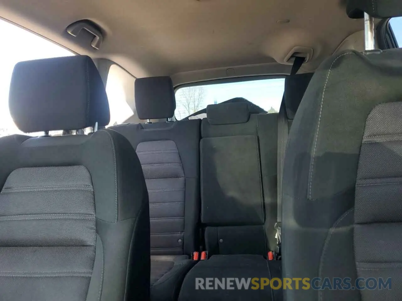 10 fotografías del automóvil dañado 2HKRW6H39KH217236 HONDA CRV 2019