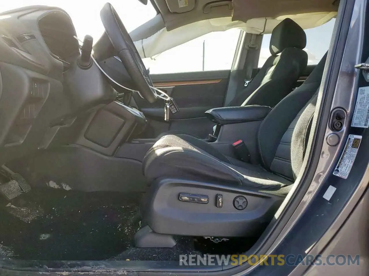 7 fotografías del automóvil dañado 5J6RW1H50KA007033 HONDA CRV 2019