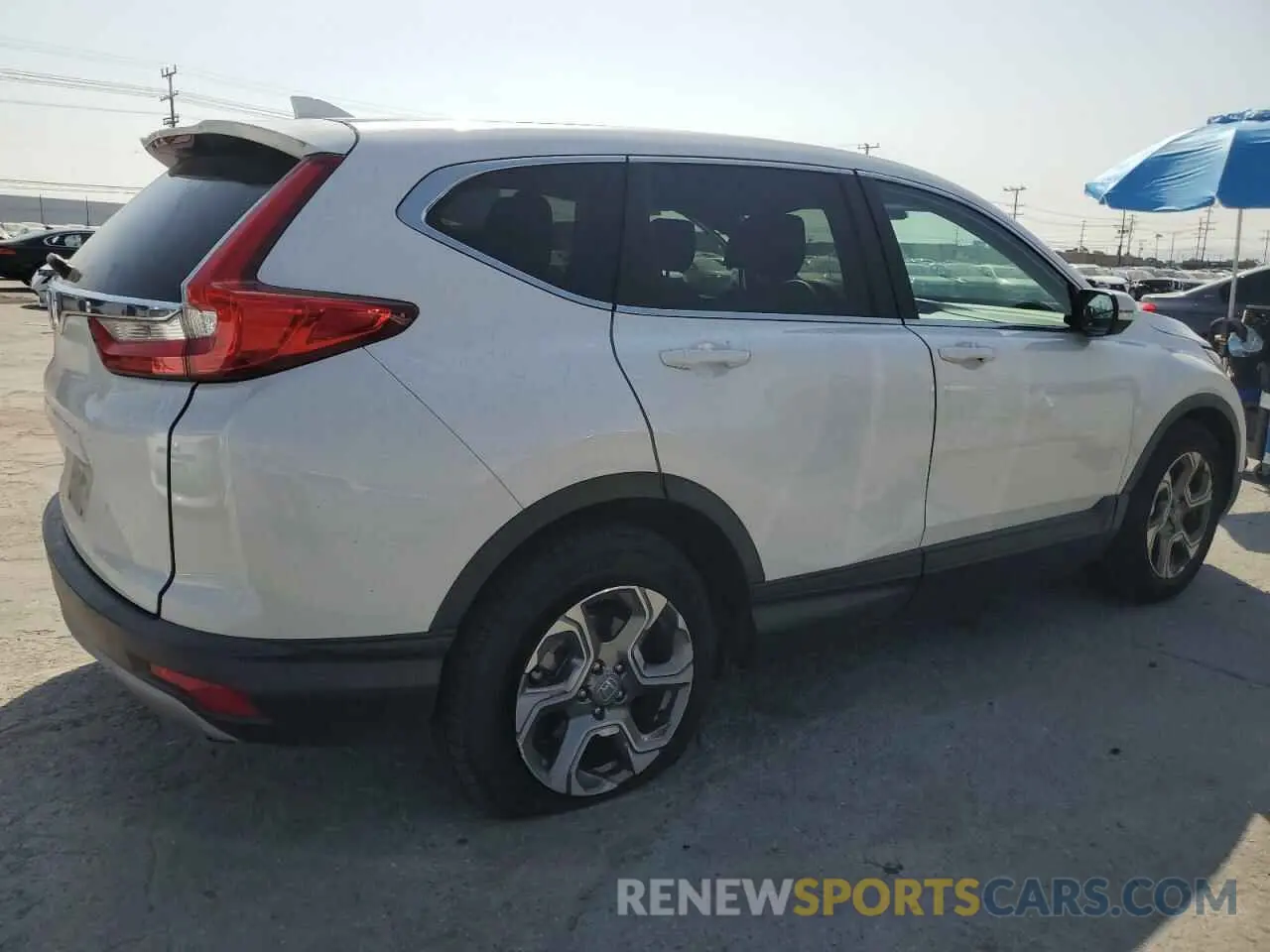 3 fotografías del automóvil dañado 5J6RW1H53KA025574 HONDA CRV 2019