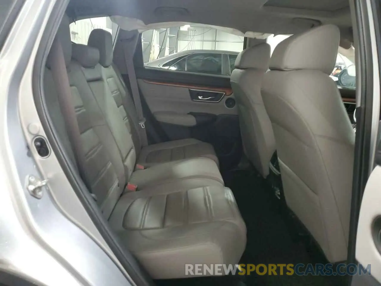 10 fotografías del automóvil dañado 5J6RW1H83KA012432 HONDA CRV 2019