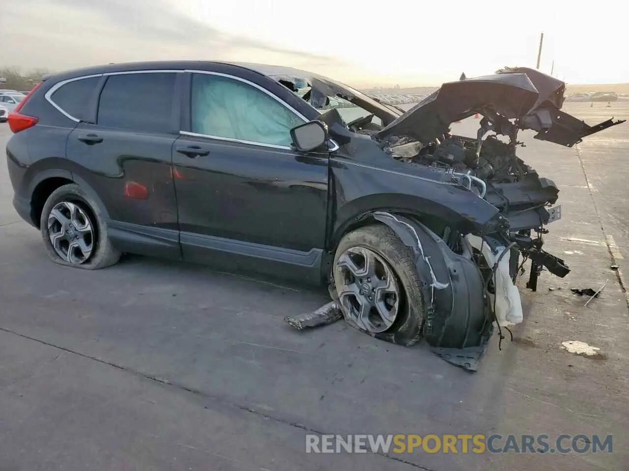 4 fotografías del automóvil dañado 5J6RW2H51KA021724 HONDA CRV 2019