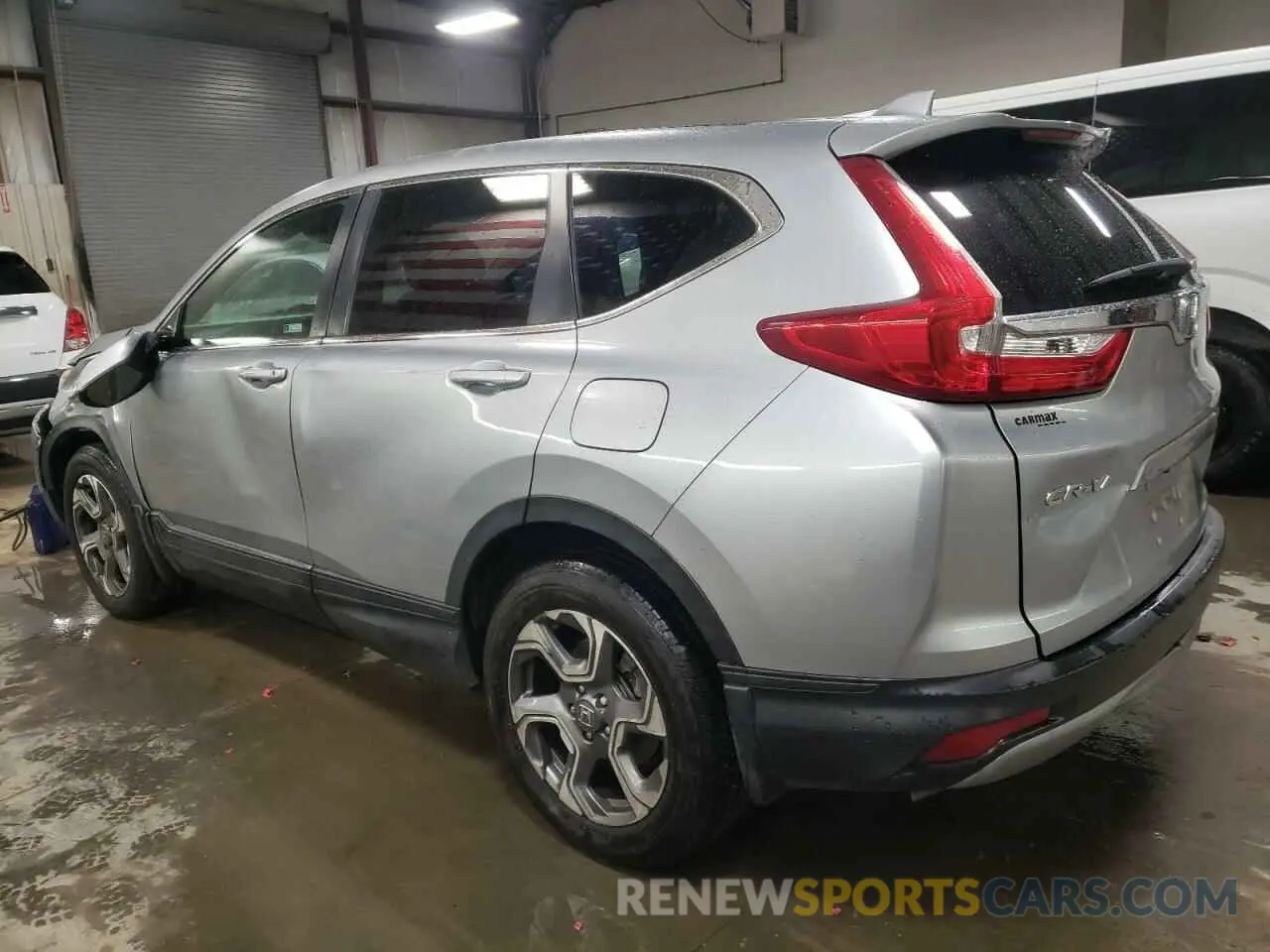 2 fotografías del automóvil dañado 5J6RW2H80KL025133 HONDA CRV 2019