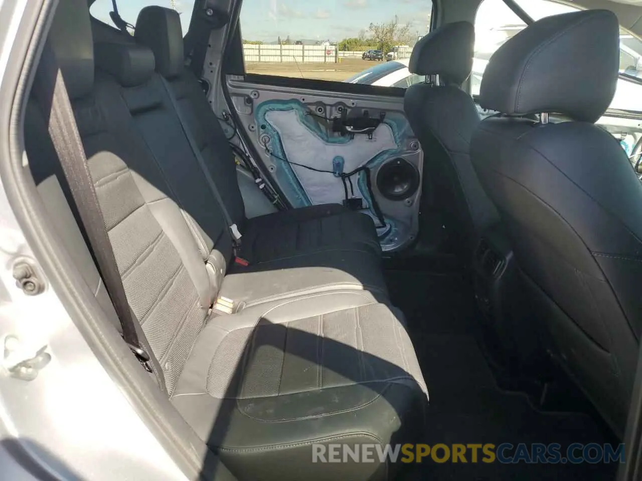 11 fotografías del automóvil dañado 5J6RW2H81KA009499 HONDA CRV 2019