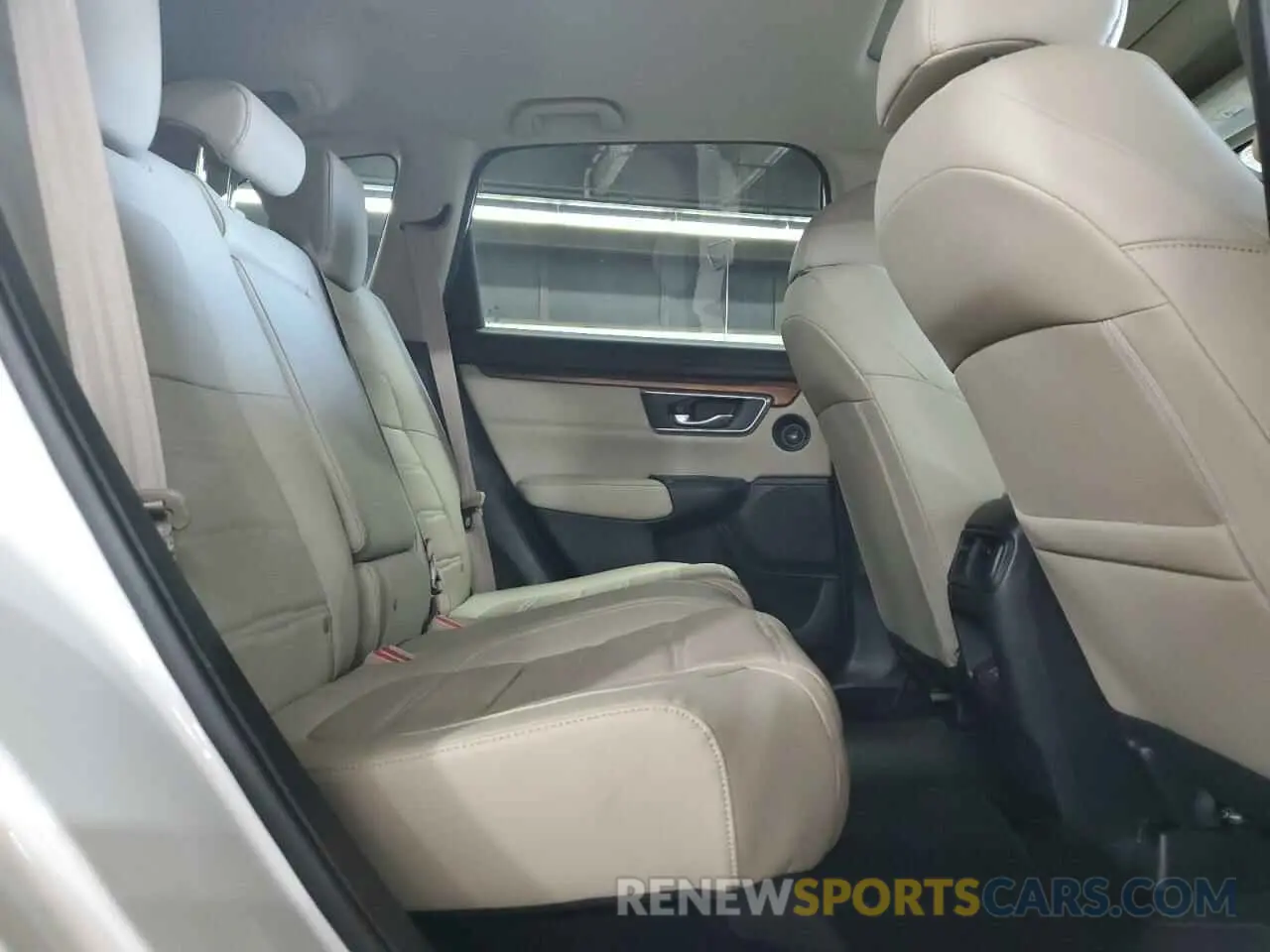 10 fotografías del automóvil dañado 5J6RW2H82KL012609 HONDA CRV 2019