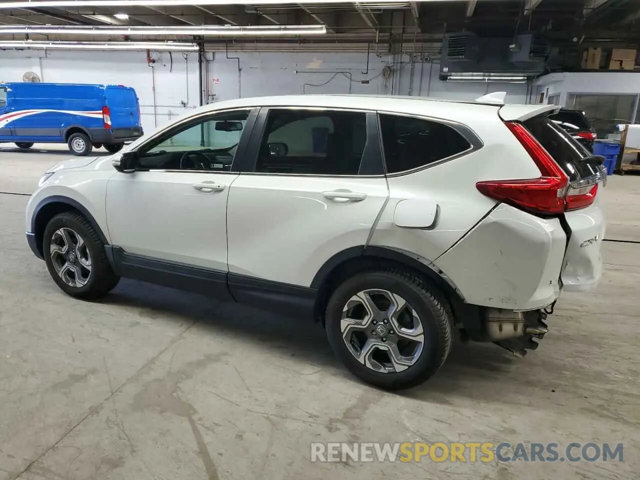 2 fotografías del automóvil dañado 5J6RW2H82KL012609 HONDA CRV 2019