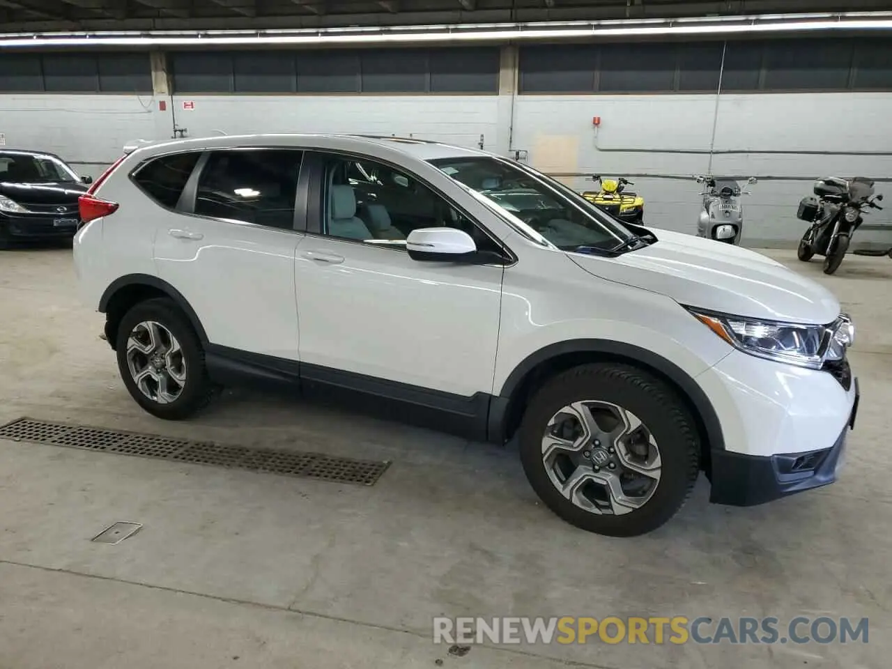 4 fotografías del automóvil dañado 5J6RW2H82KL012609 HONDA CRV 2019