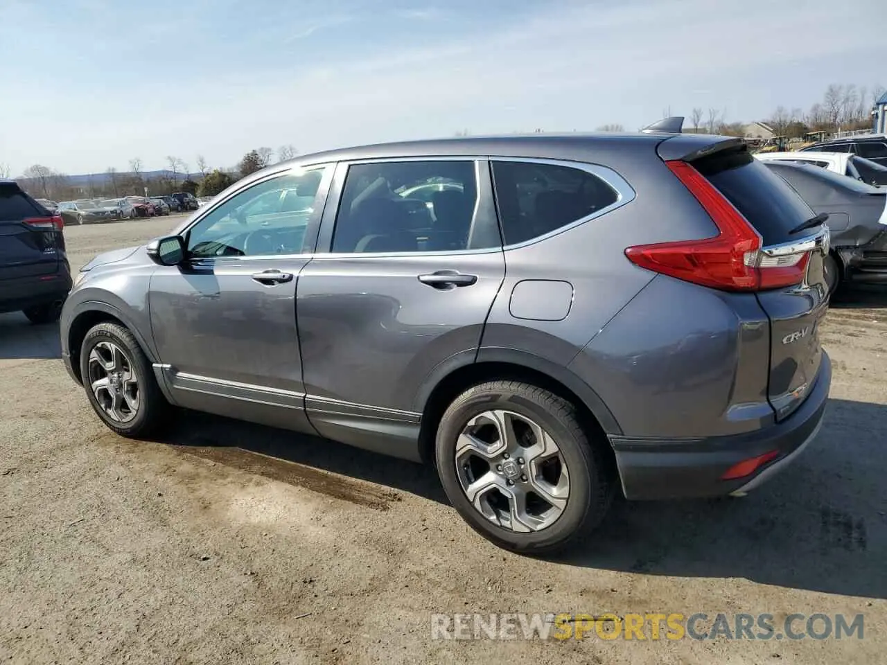 2 fotografías del automóvil dañado 5J6RW2H83KL036529 HONDA CRV 2019