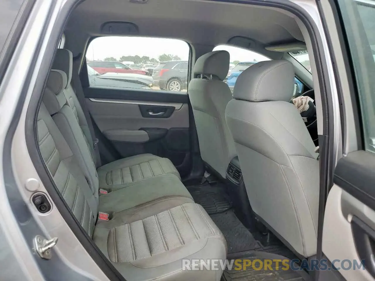 11 fotografías del automóvil dañado 5J6RW5H33KL000779 HONDA CRV 2019