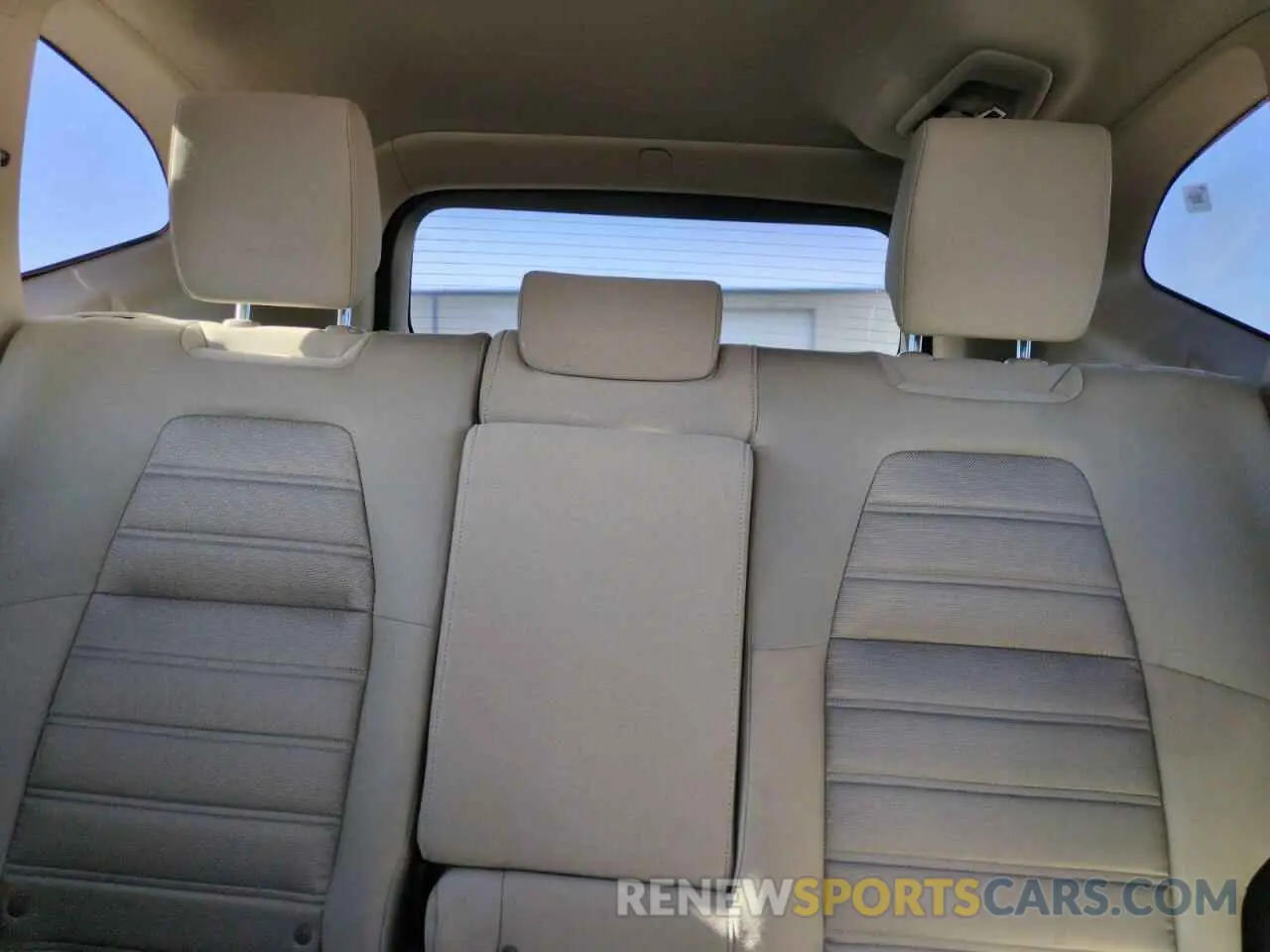 10 fotografías del automóvil dañado 5J6RW5H34KL005229 HONDA CRV 2019