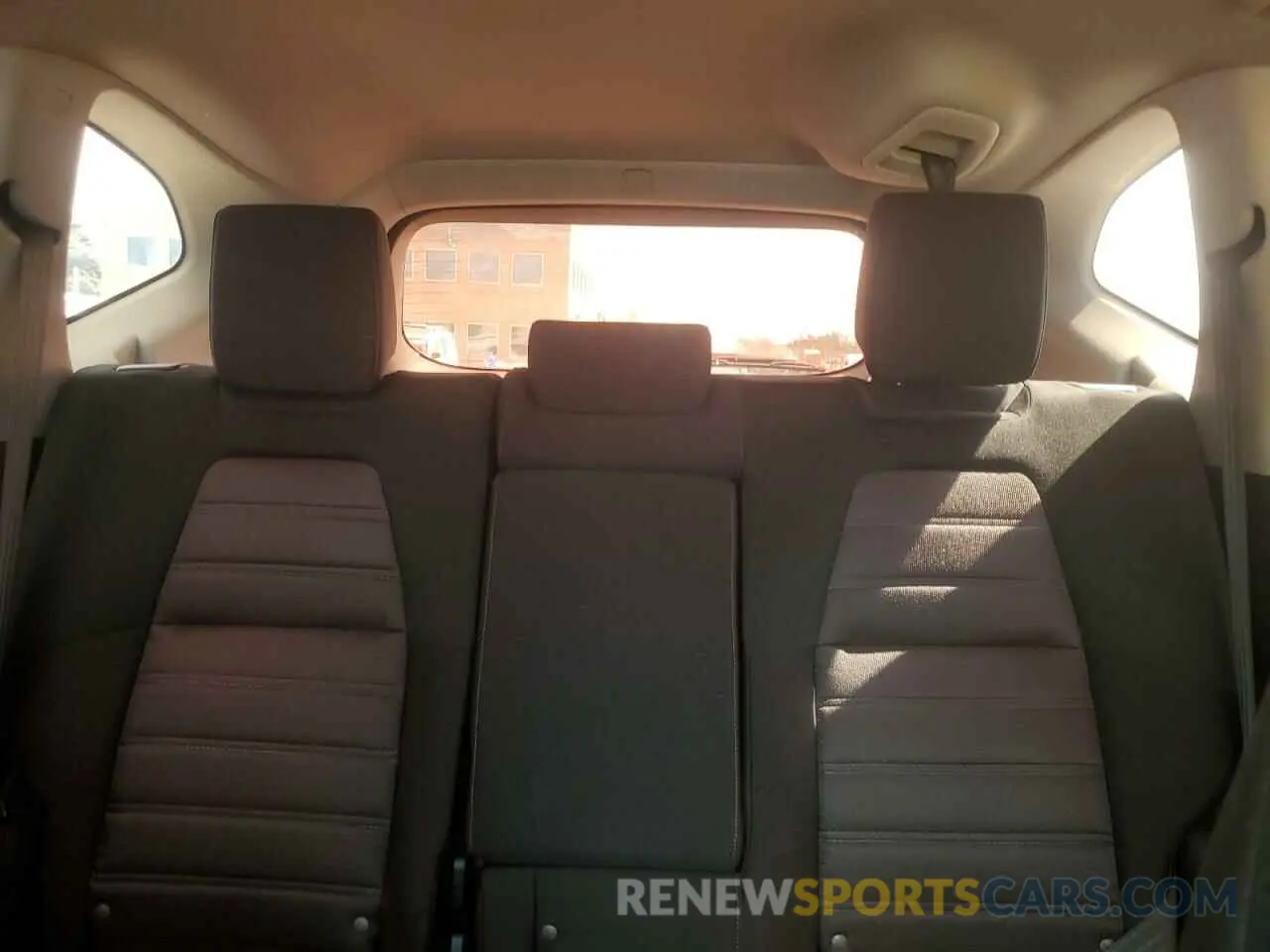 10 fotografías del automóvil dañado 5J6RW6H30KL005220 HONDA CRV 2019