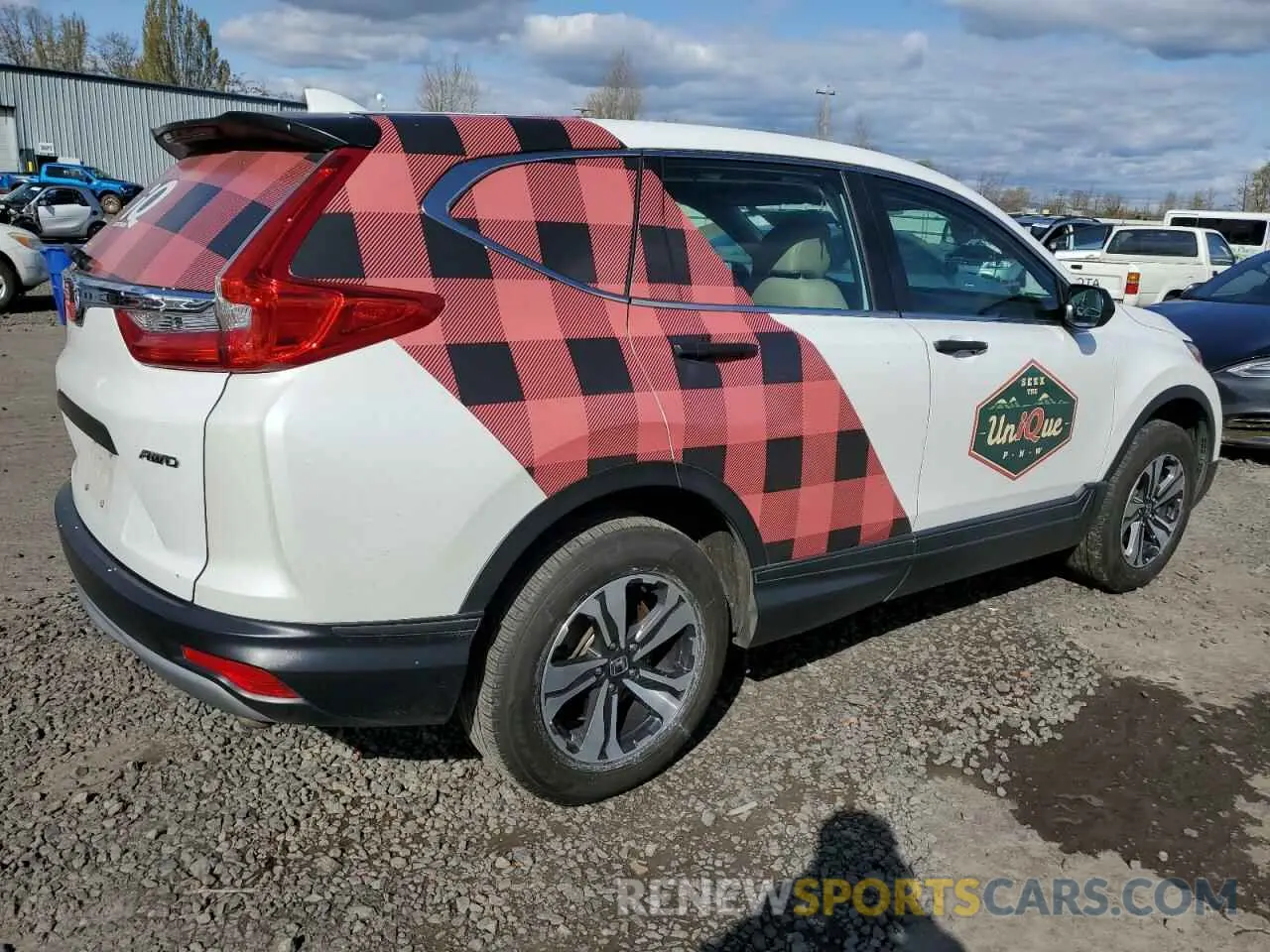 3 fotografías del automóvil dañado 5J6RW6H35KL004807 HONDA CRV 2019