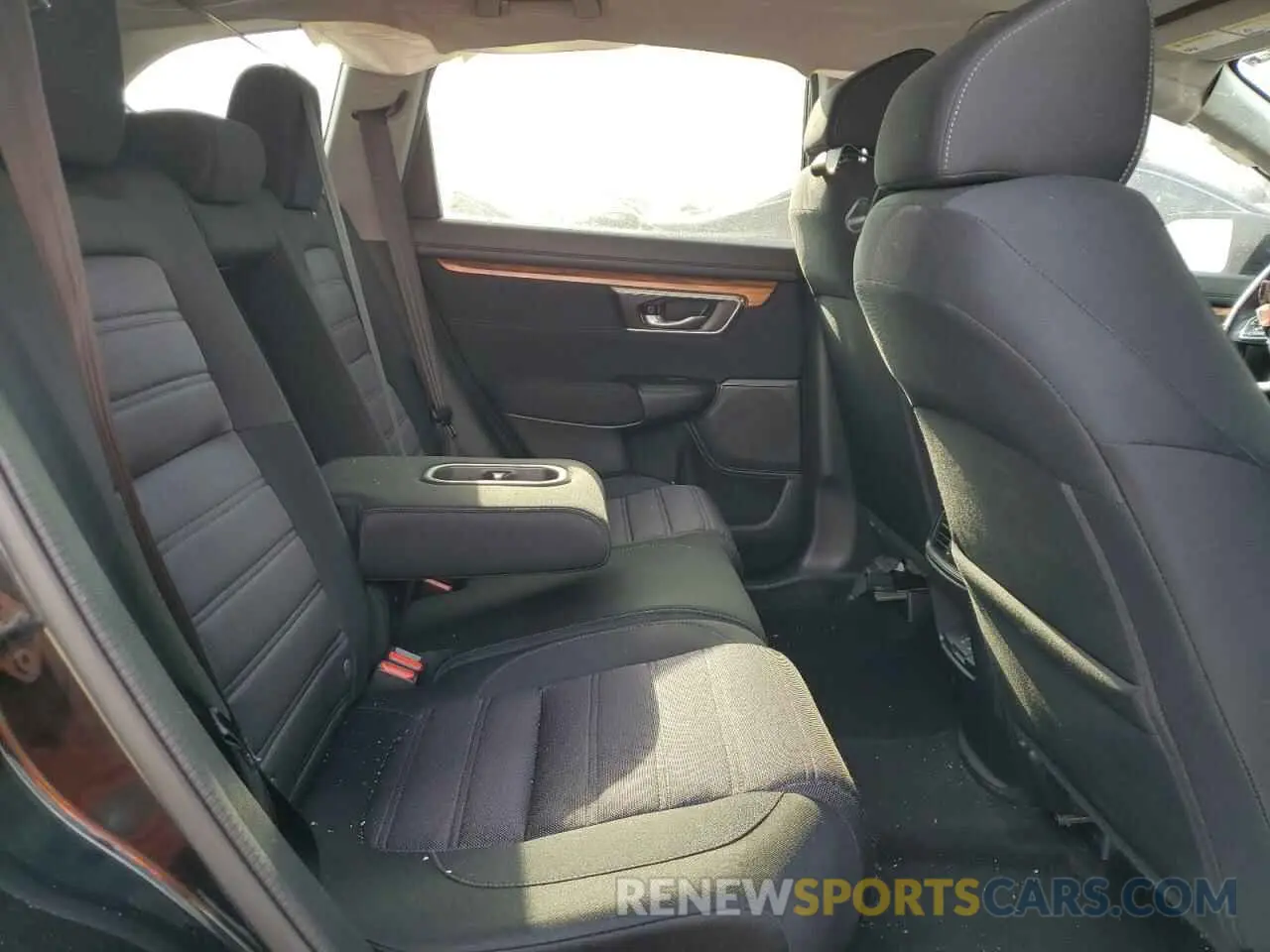 11 fotografías del automóvil dañado 7FARW1H53KE029478 HONDA CRV 2019
