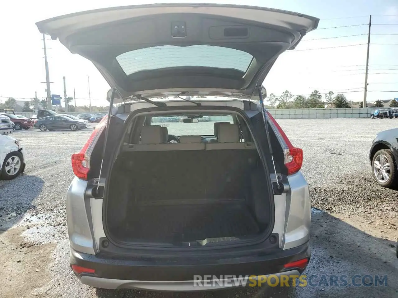 6 fotografías del automóvil dañado 7FARW1H56KE020564 HONDA CRV 2019