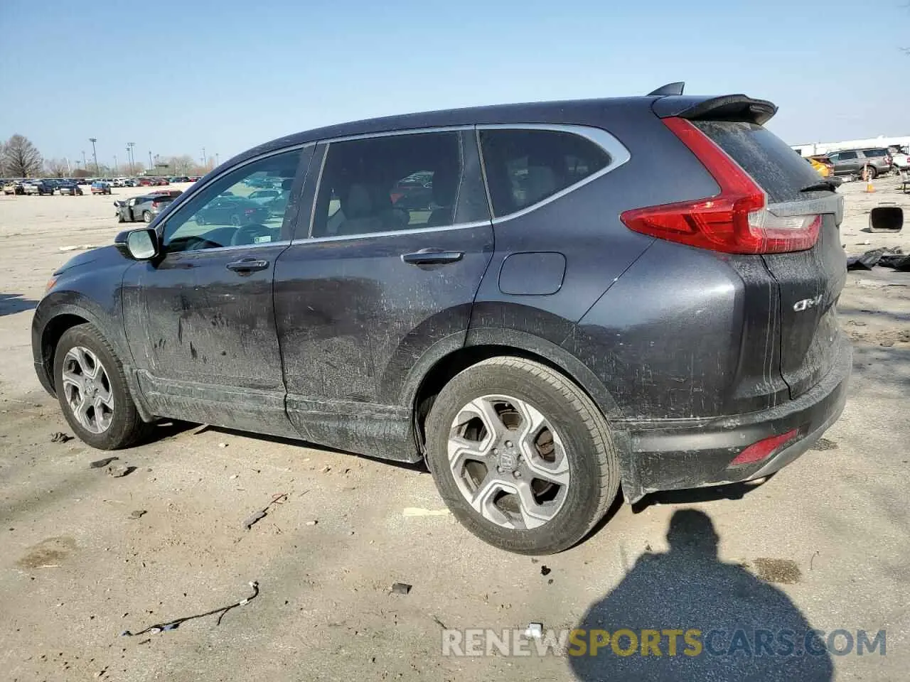 2 fotografías del automóvil dañado 7FARW1H57KE005121 HONDA CRV 2019