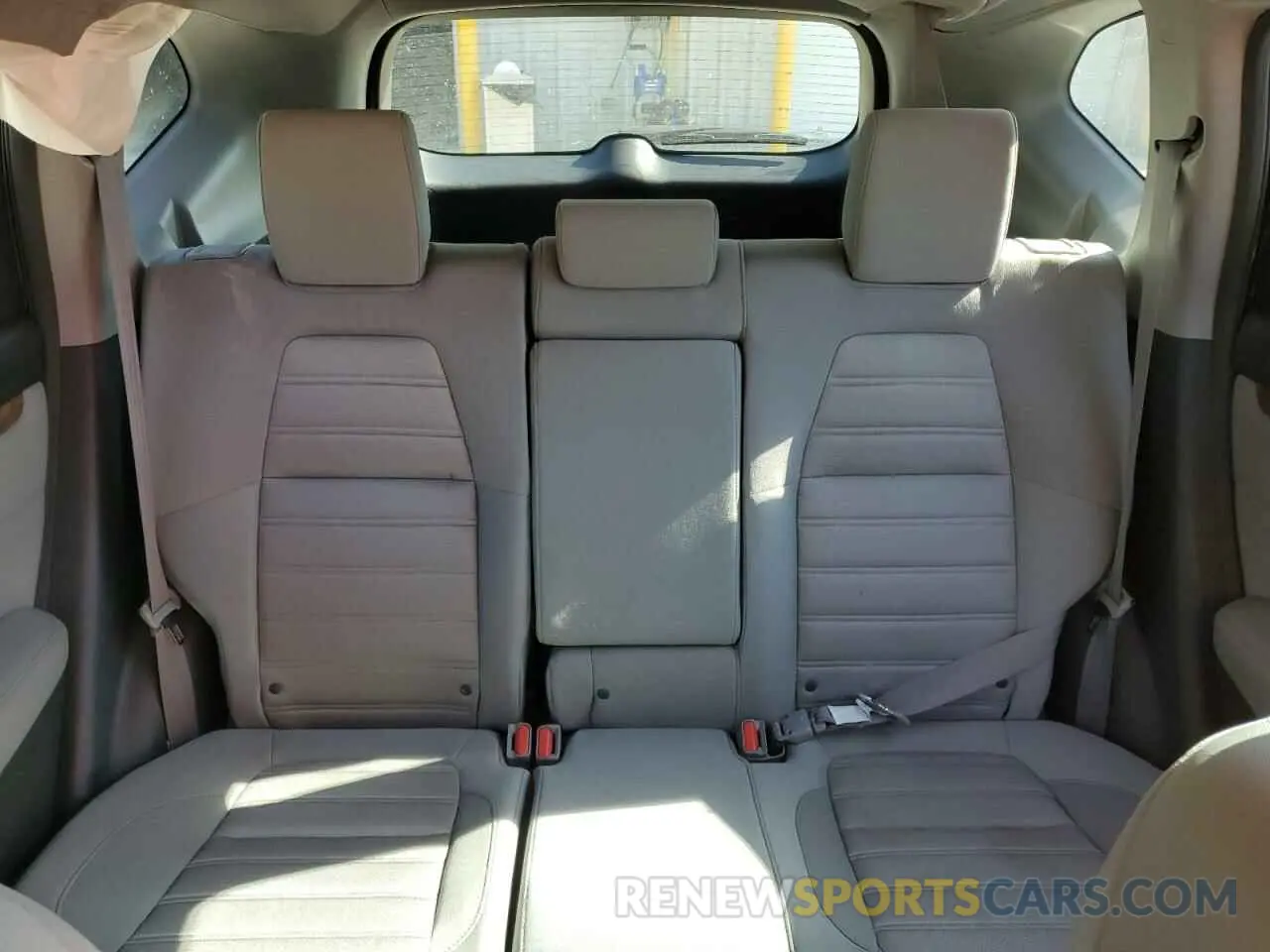 10 fotografías del automóvil dañado 7FARW1H59KE035138 HONDA CRV 2019