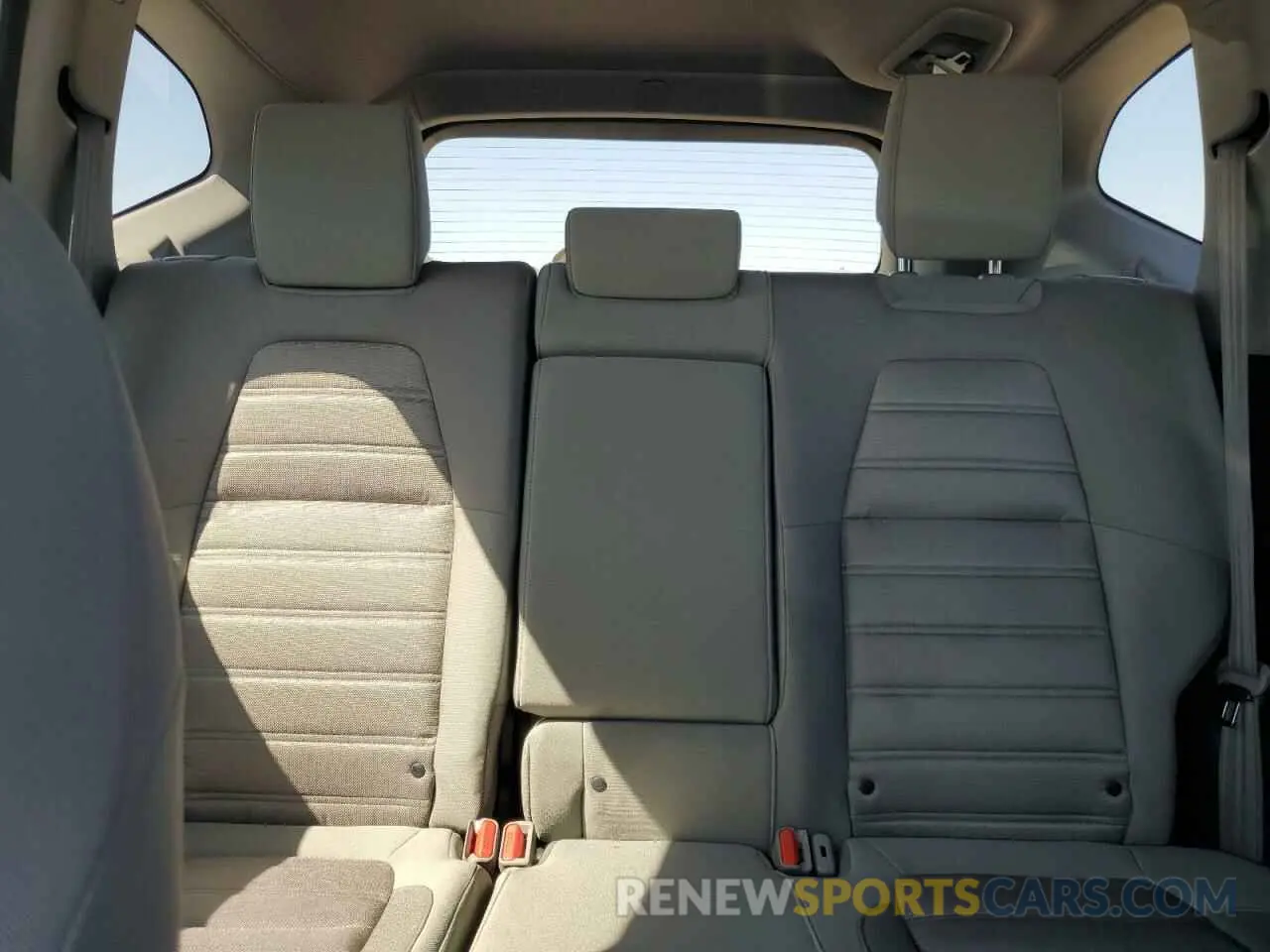 10 fotografías del automóvil dañado 7FARW1H5XKE019448 HONDA CRV 2019