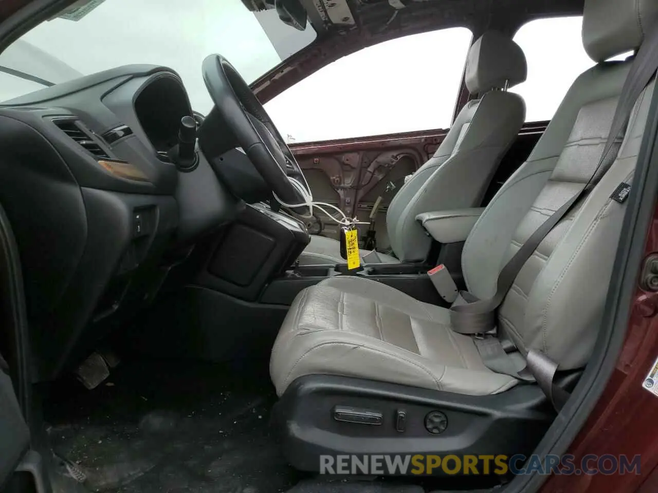 7 fotografías del automóvil dañado 7FARW1H9XKE014219 HONDA CRV 2019
