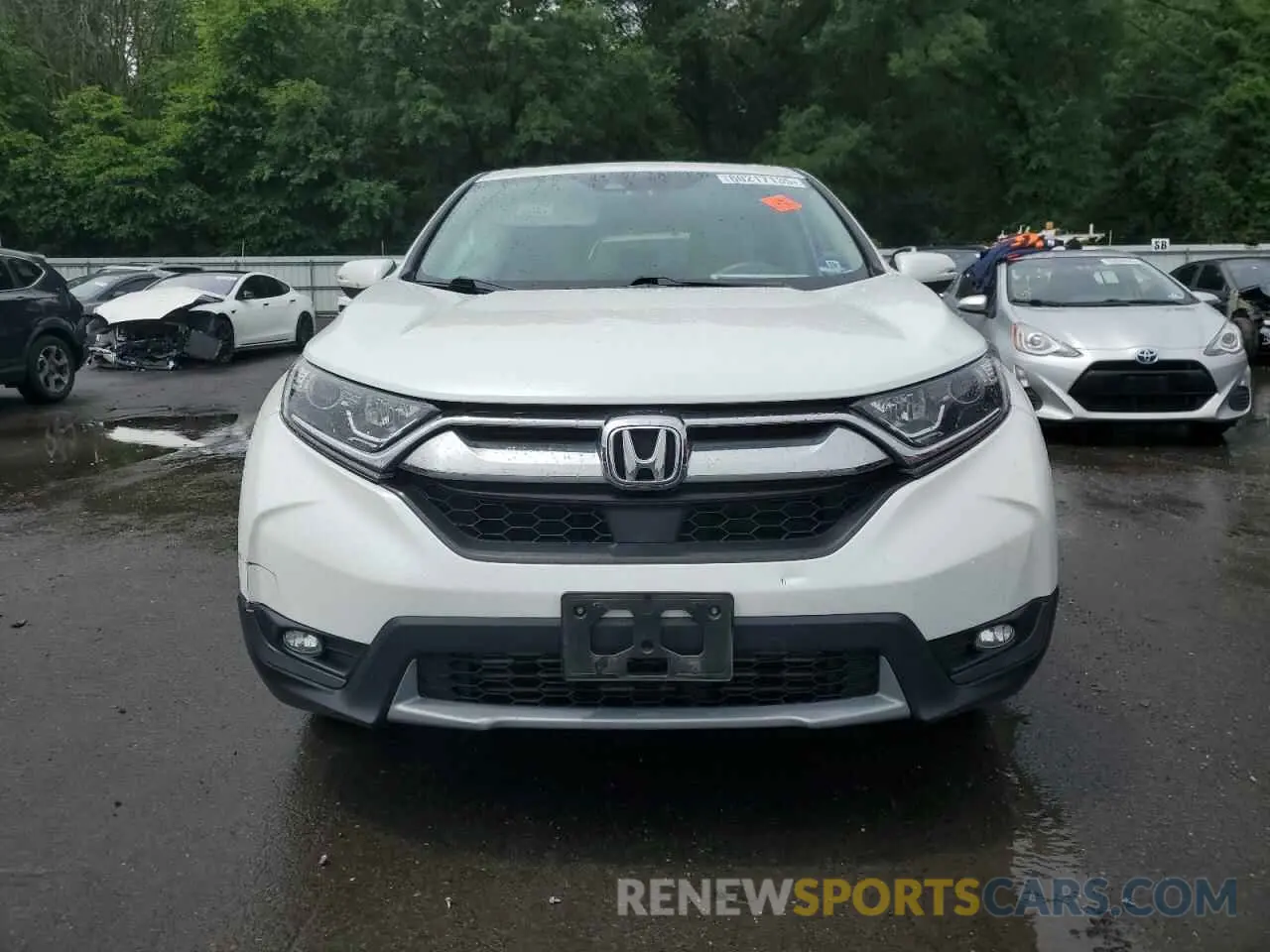 5 fotografías del automóvil dañado 7FARW2H56KE055188 HONDA CRV 2019