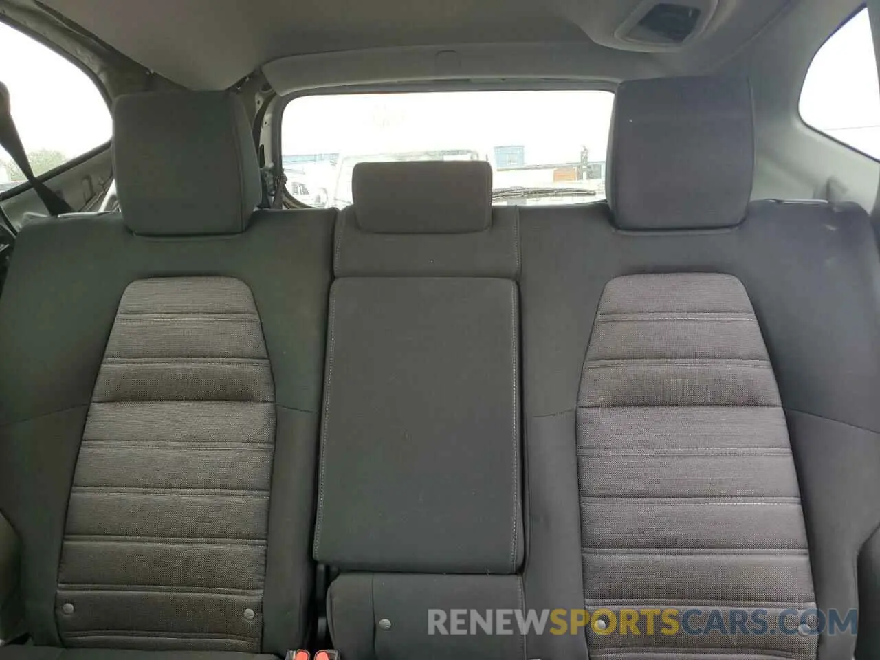 10 fotografías del automóvil dañado 7FARW2H59KE005658 HONDA CRV 2019