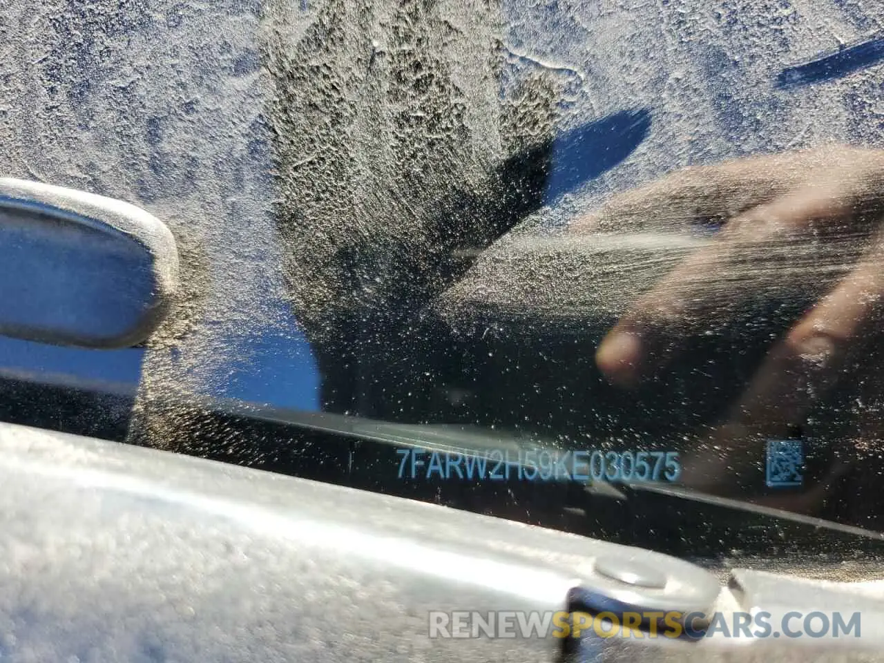 13 fotografías del automóvil dañado 7FARW2H59KE030575 HONDA CRV 2019