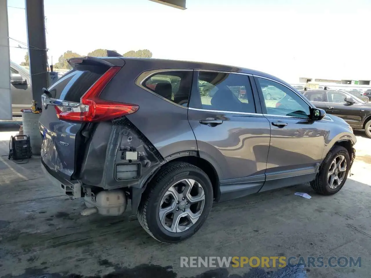 3 fotografías del automóvil dañado 7FARW2H81KE042990 HONDA CRV 2019
