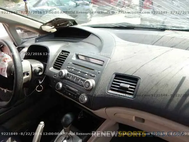 9 fotografías del automóvil dañado 7FARW2H84KE015685 HONDA CRV 2019