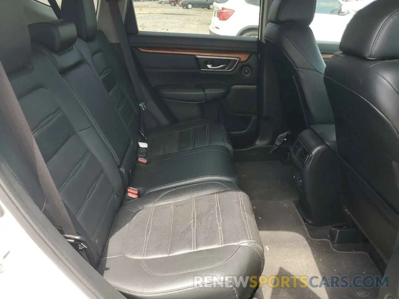 10 fotografías del automóvil dañado 7FARW2H84KE044233 HONDA CRV 2019