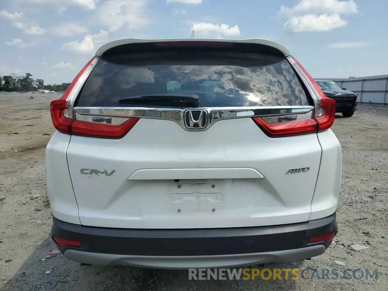 6 fotografías del automóvil dañado 7FARW2H84KE044233 HONDA CRV 2019