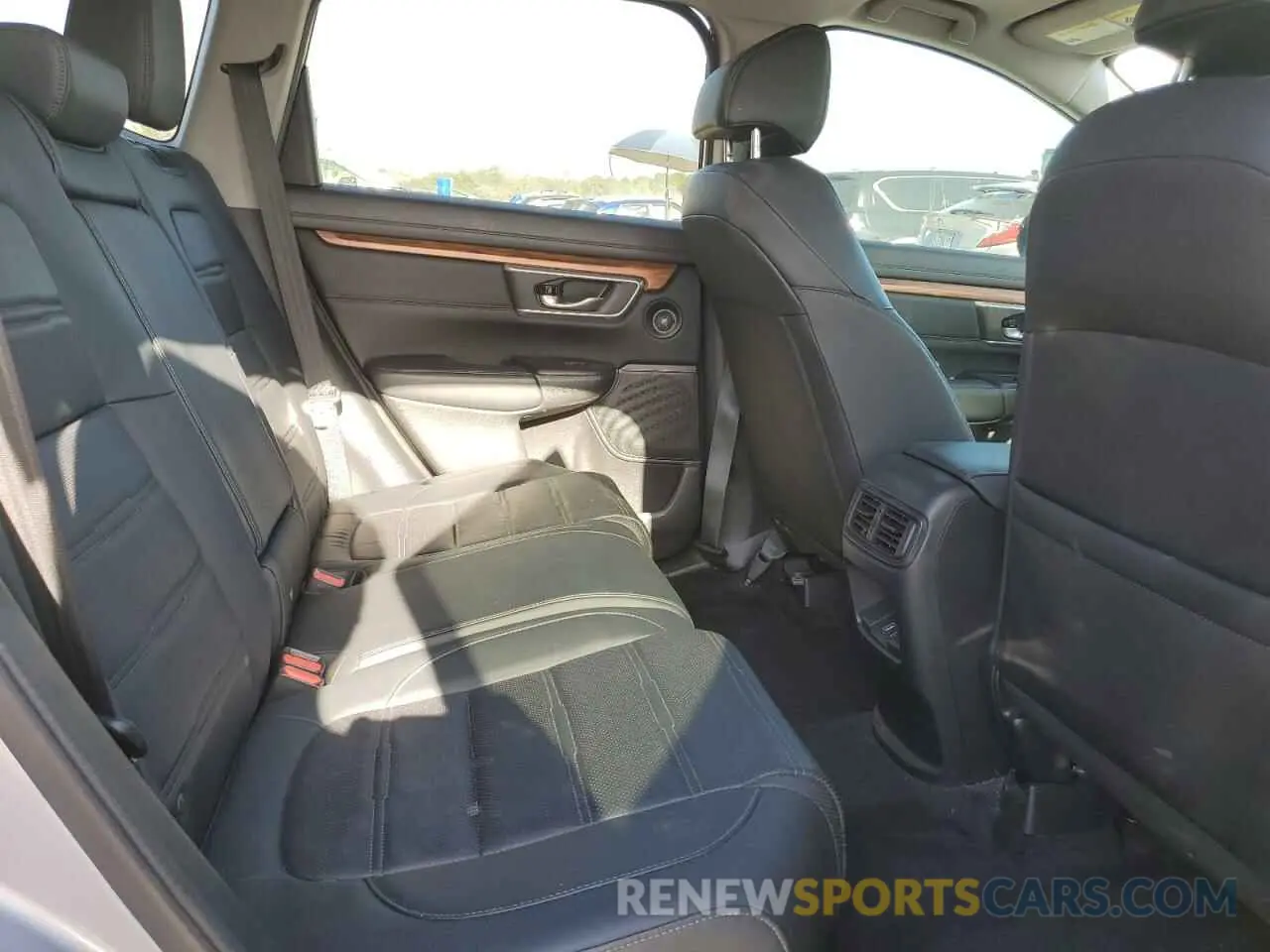 11 fotografías del automóvil dañado 7FARW2H86KE064452 HONDA CRV 2019