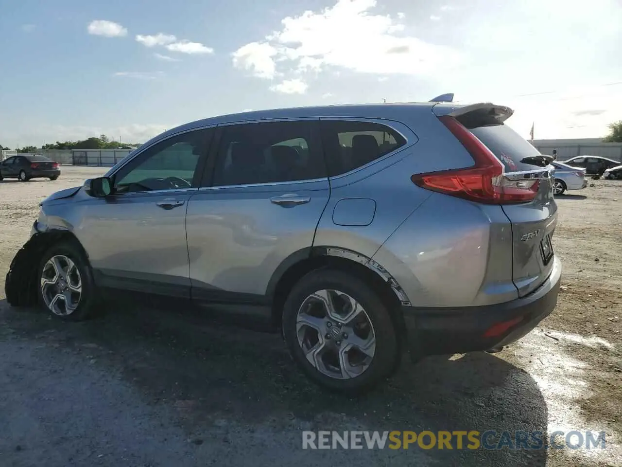 2 fotografías del automóvil dañado 7FARW2H86KE064452 HONDA CRV 2019