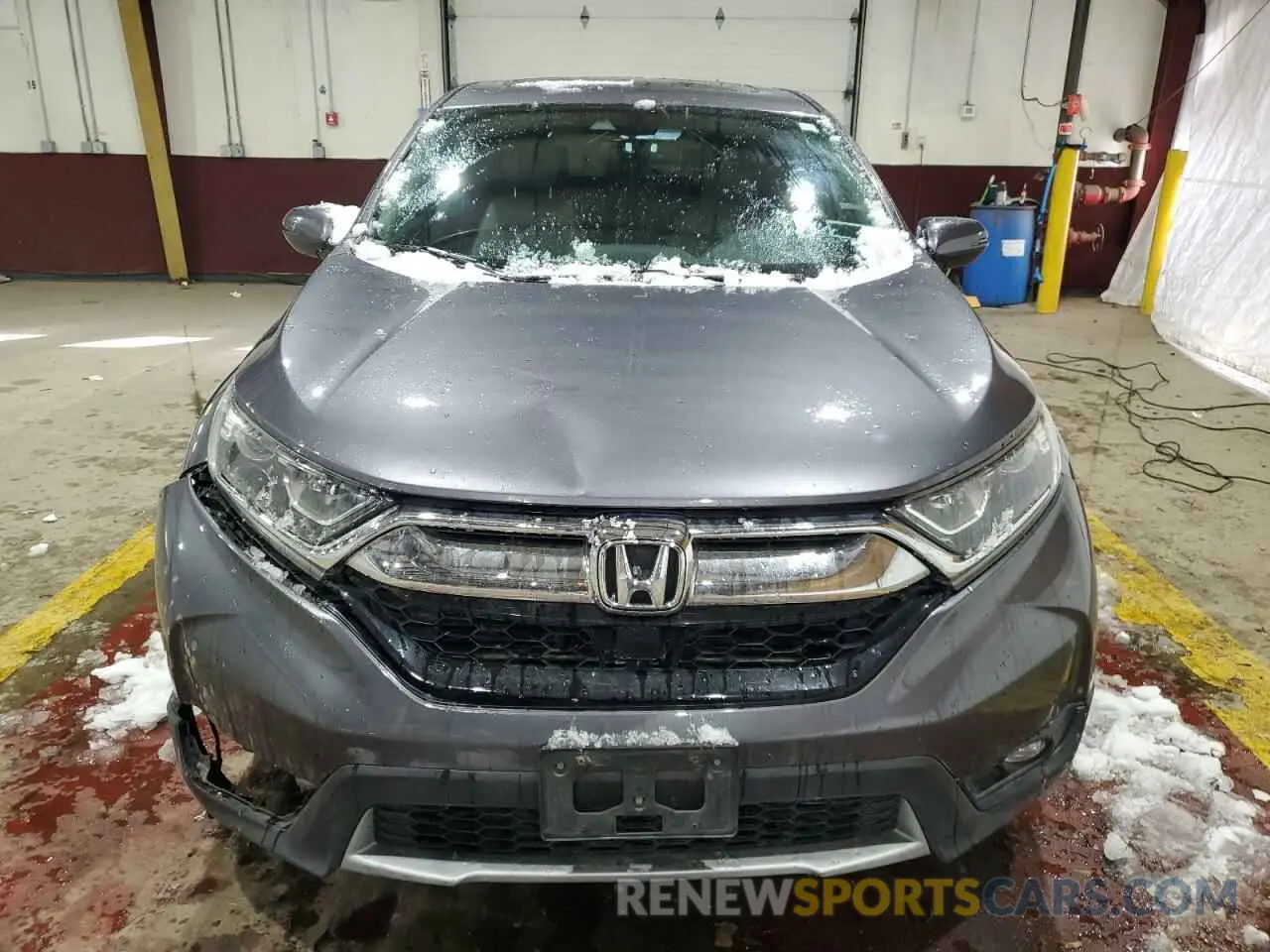 5 fotografías del automóvil dañado 7FARW2H88KE027886 HONDA CRV 2019